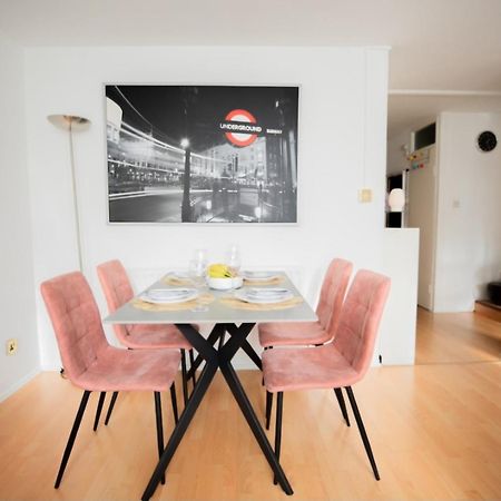 Bright And Spacious One Bedroom Apparment, Free Parking Лондон Екстериор снимка